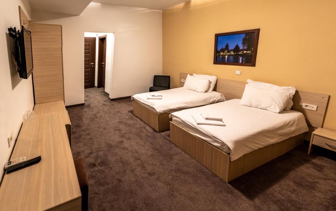 Hotel Beograd Struga Exteriör bild